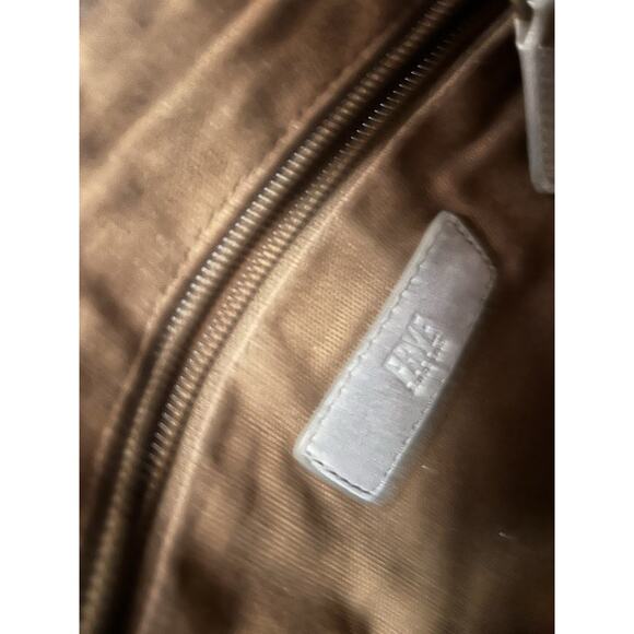 EUC Frye Soraya Saddle Shoulder Crossbody Bag in Ash Gray Studs - Picture 8 of 8